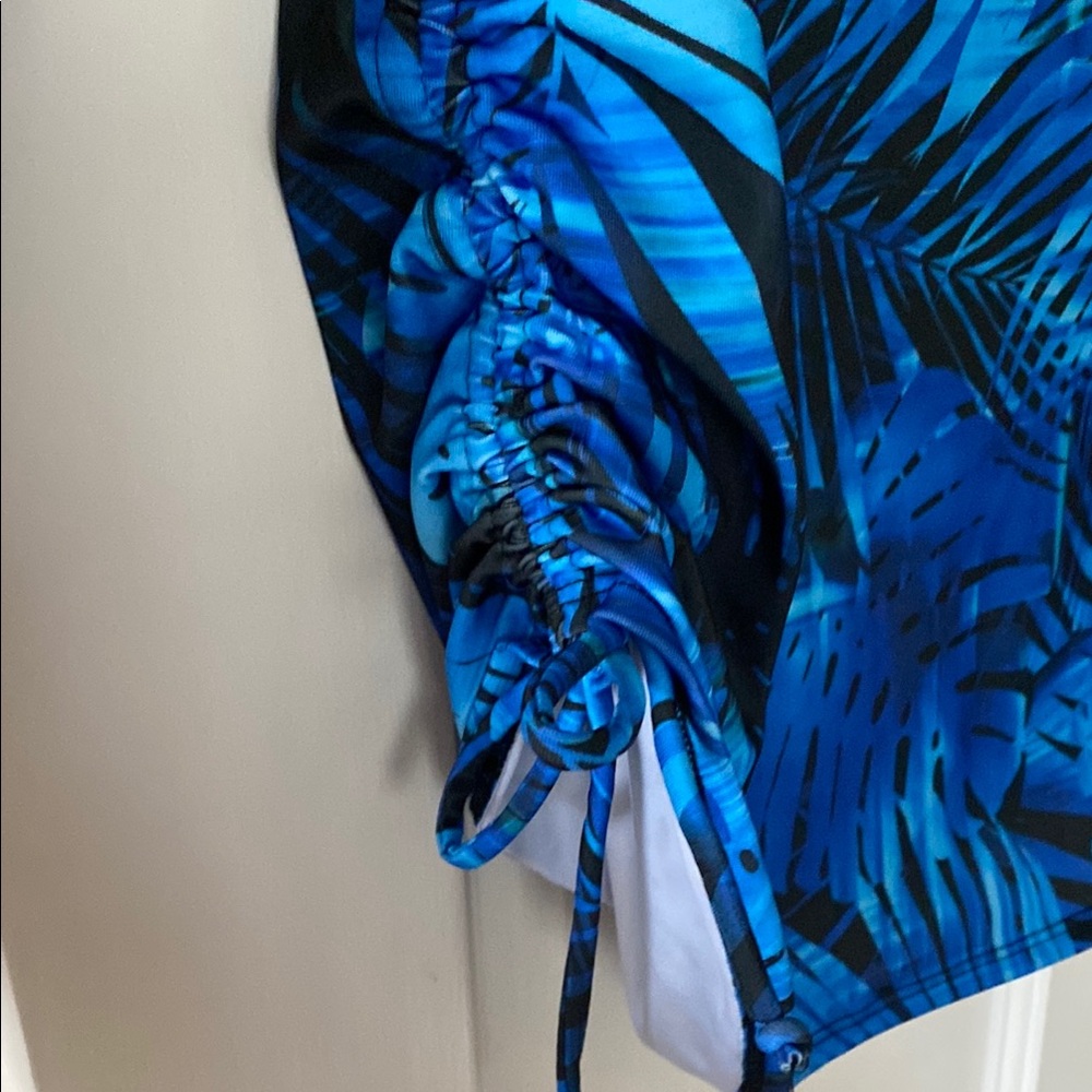 Swimsuits For All Blue Ruched Long Sleeve Rash Guard Top - Picture 2 of 6
